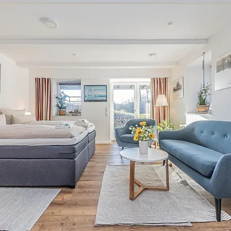 Kapitaenshaus Niehuus Fewo1846 - Webleinstek - Moderne Mit Terrasse Auf Parkaehnlichem Grundstueck Harrislee