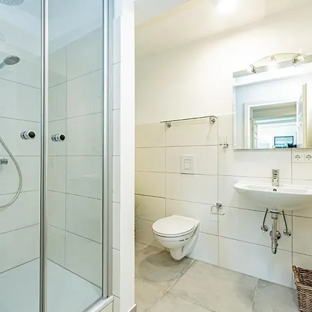 Kapitaenshaus Niehuus Fewo1846 - Webleinstek - Moderne Mit Terrasse Auf Parkaehnlichem Grundstueck *